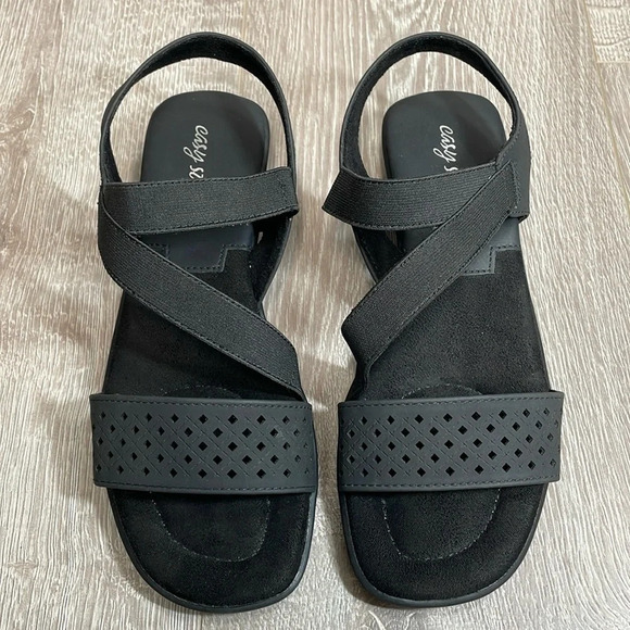 Easy Street Black Ursina Slip On Sandal 7M - Picture 1 of 15